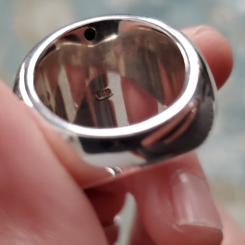 Ring - Picture 2 of 3